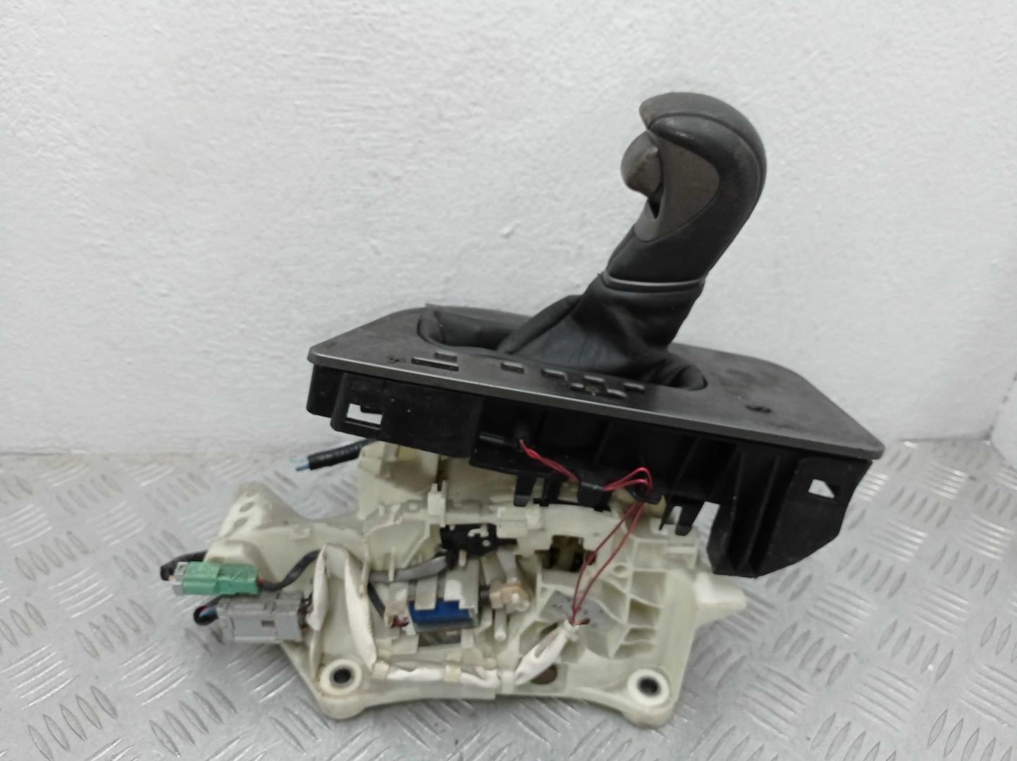 Кулиса МКПП / АКПП