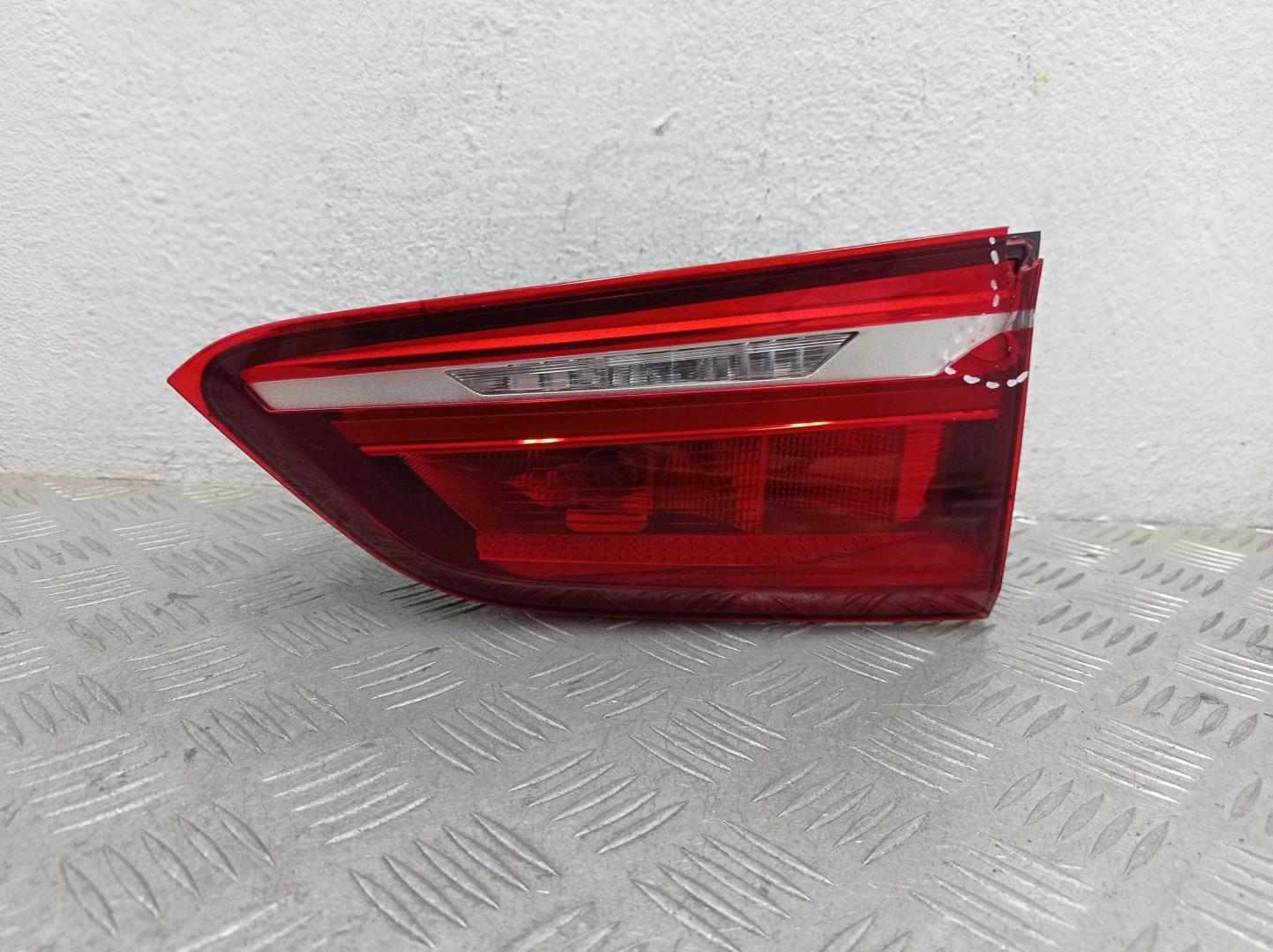 Фонарь задний внутренний правый