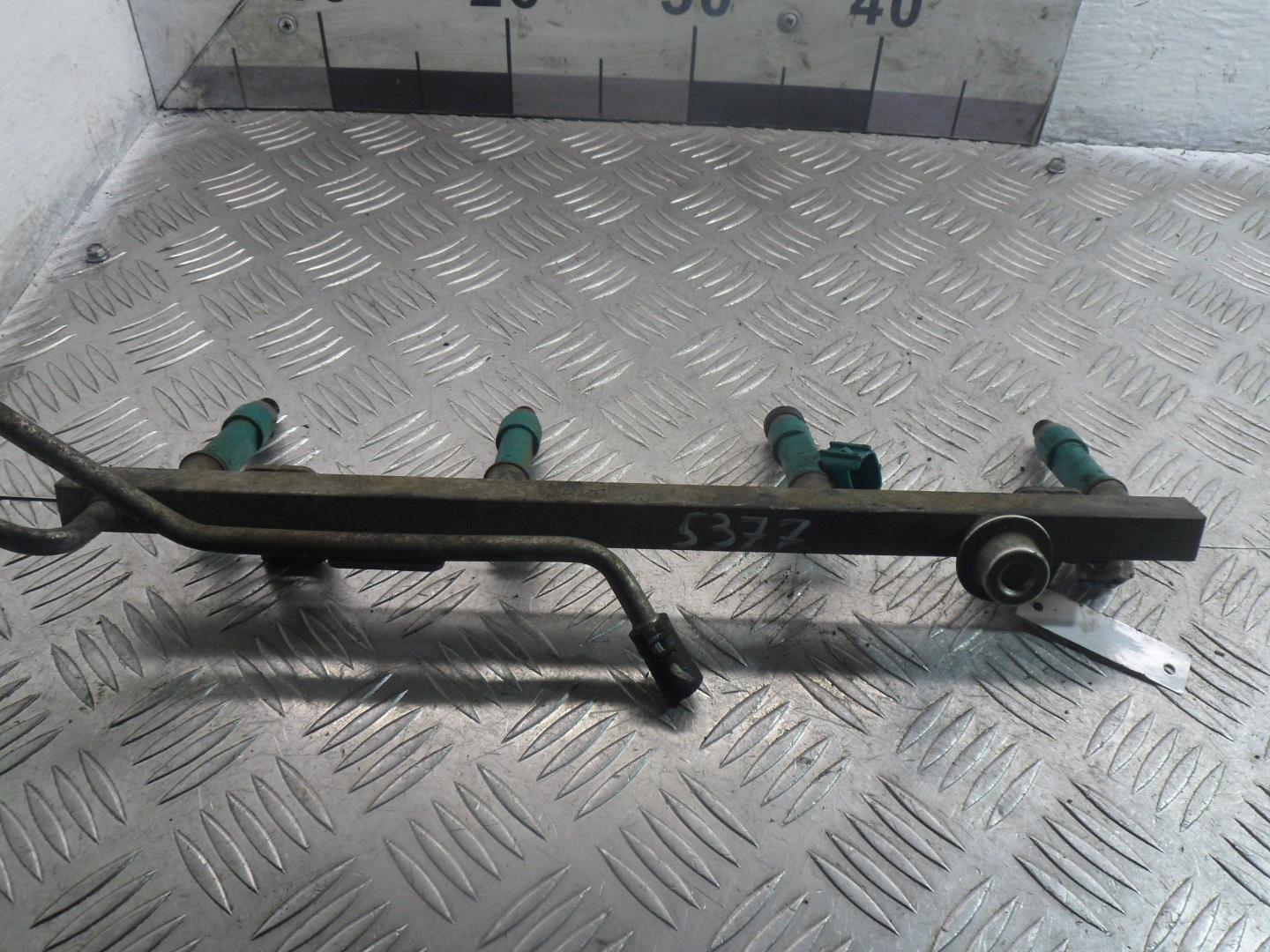 Рейка топливная (рампа)