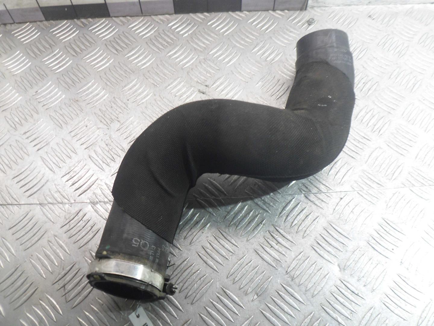 Патрубок интеркулера