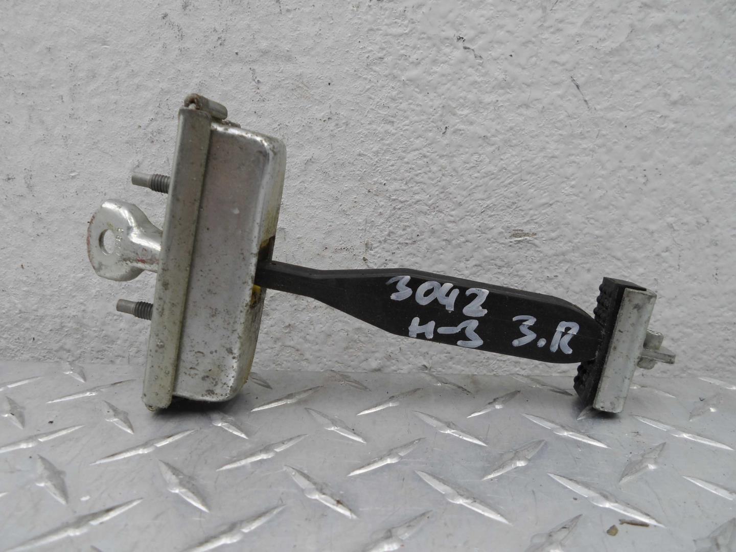 Ограничитель двери