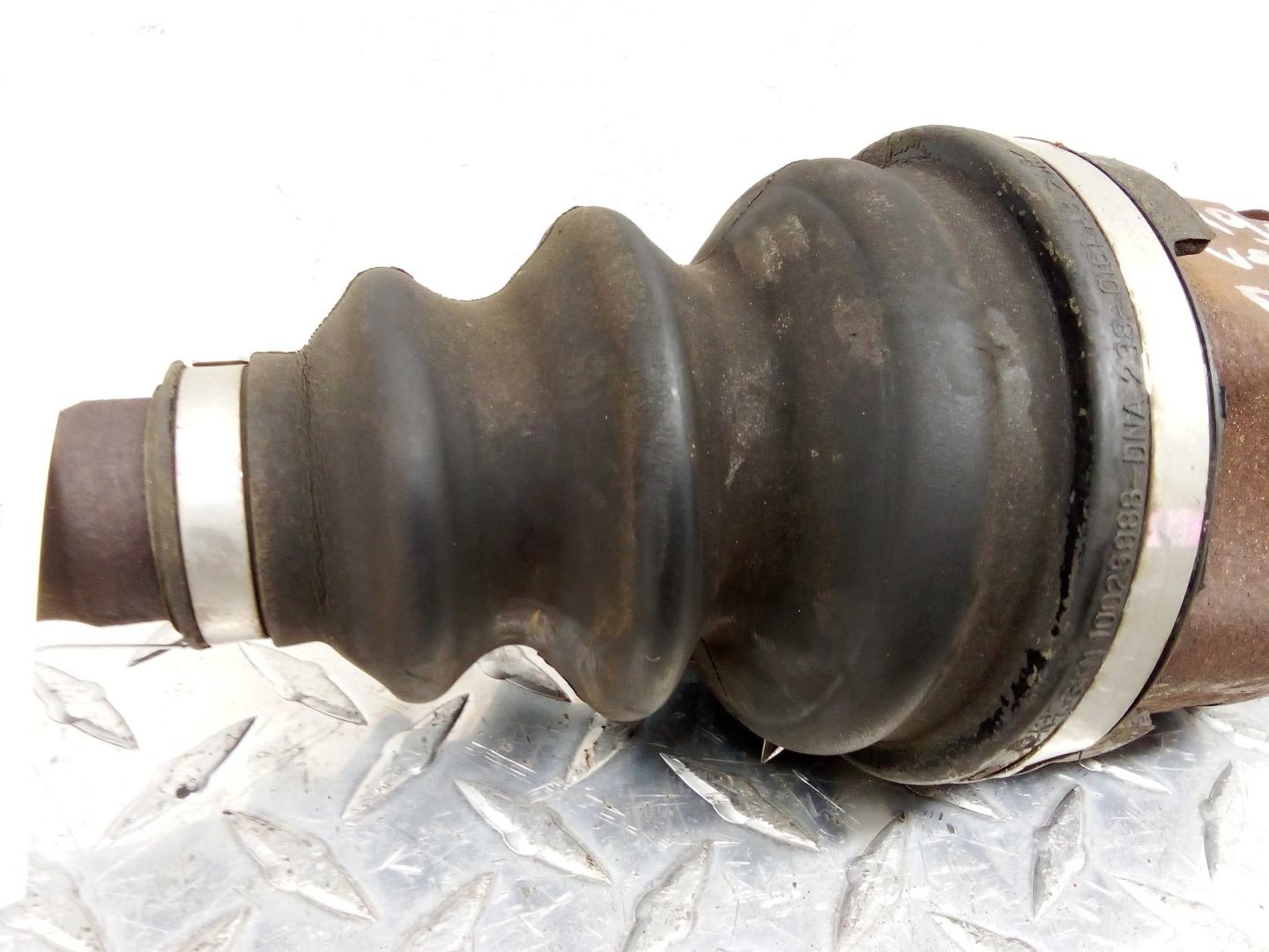 Полуось передняя левая