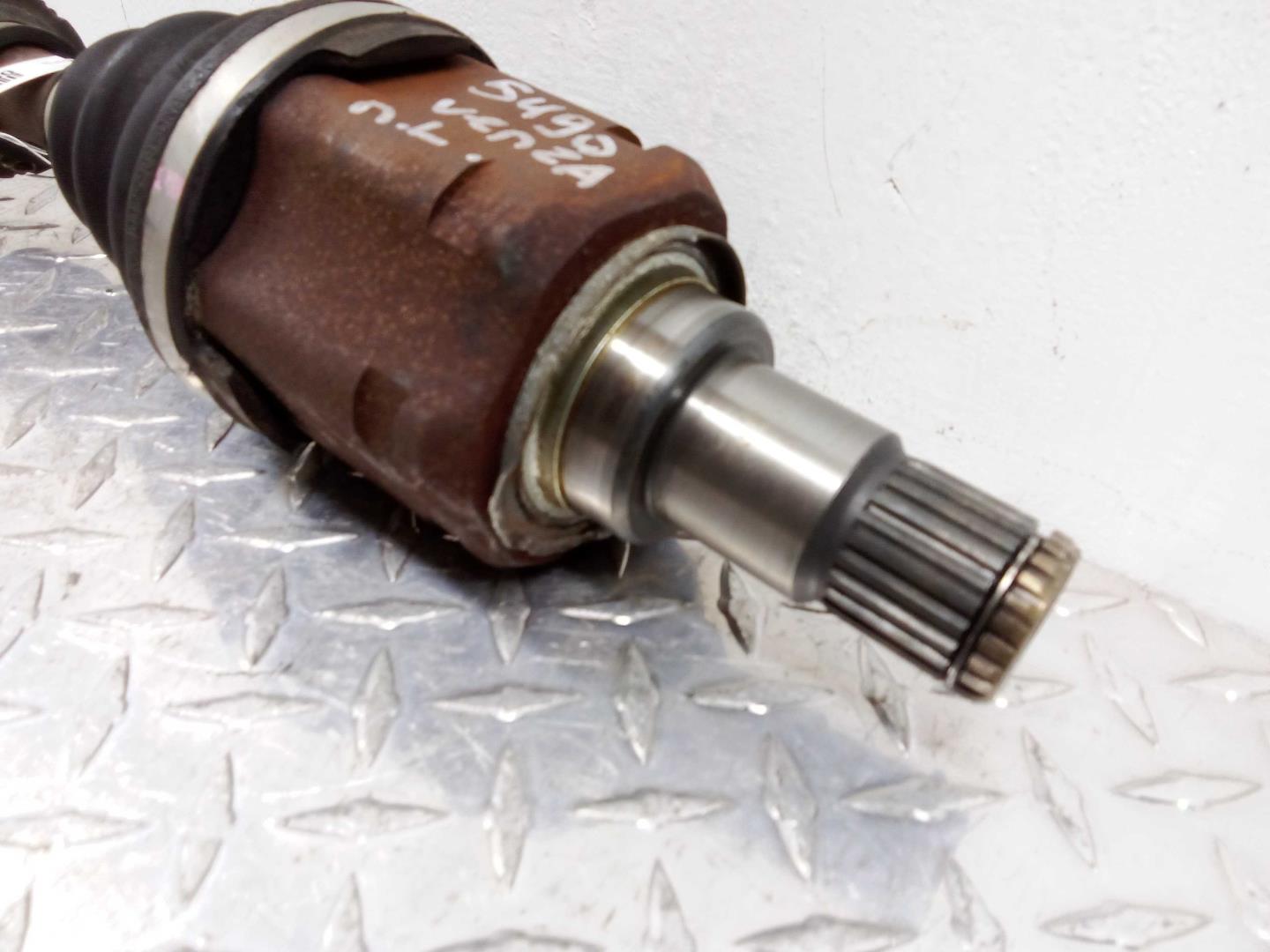 Полуось передняя левая