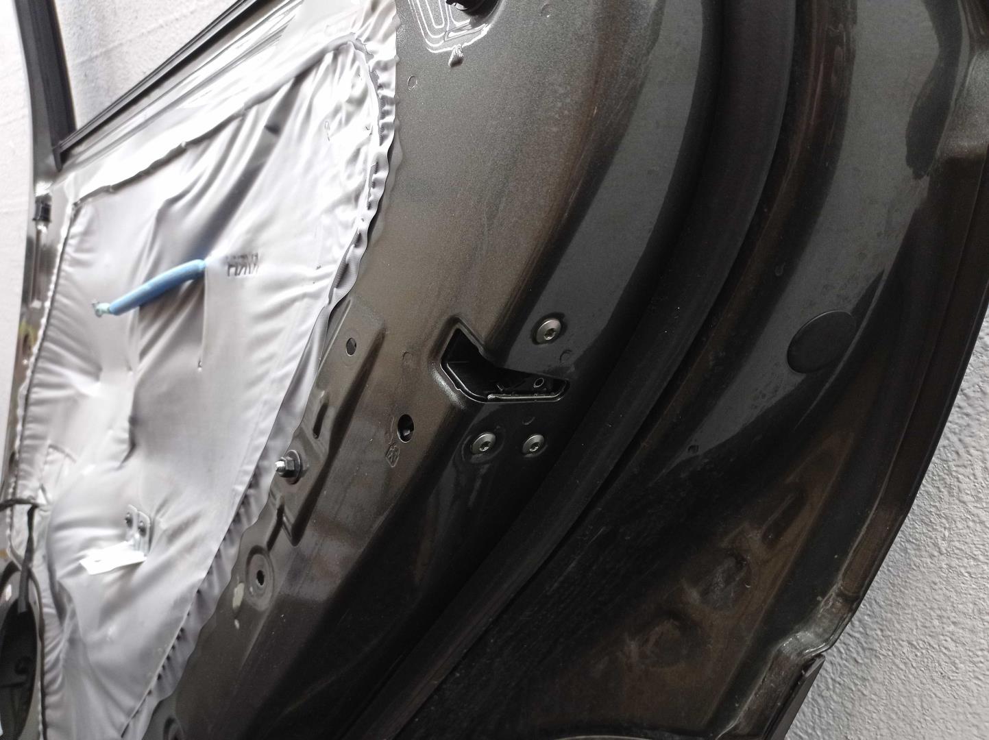 Стеклоподъемник электр. задний правый