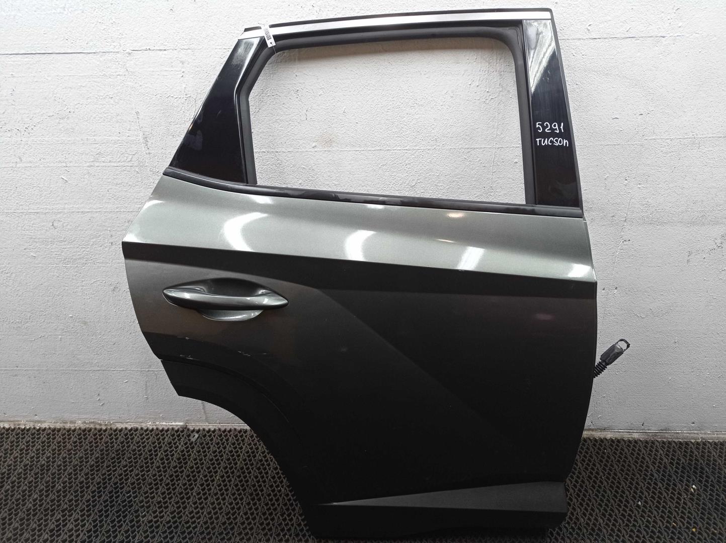 Стеклоподъемник электр. задний правый