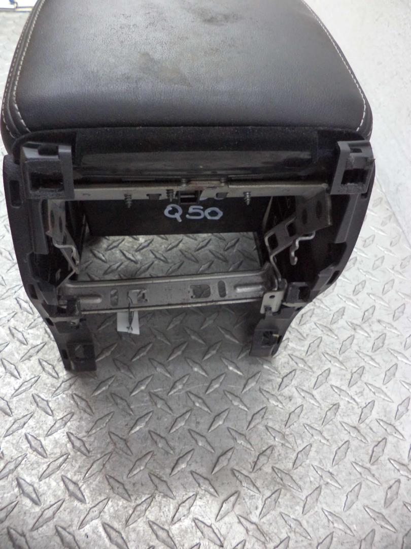 Подлокотник