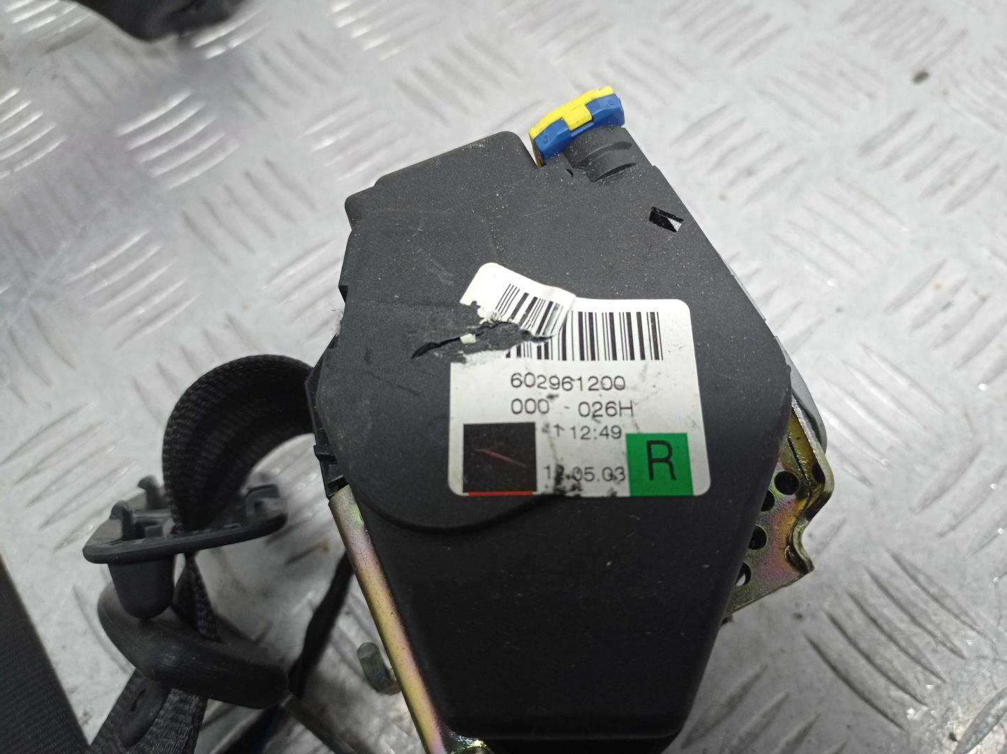 Ремень безопасности