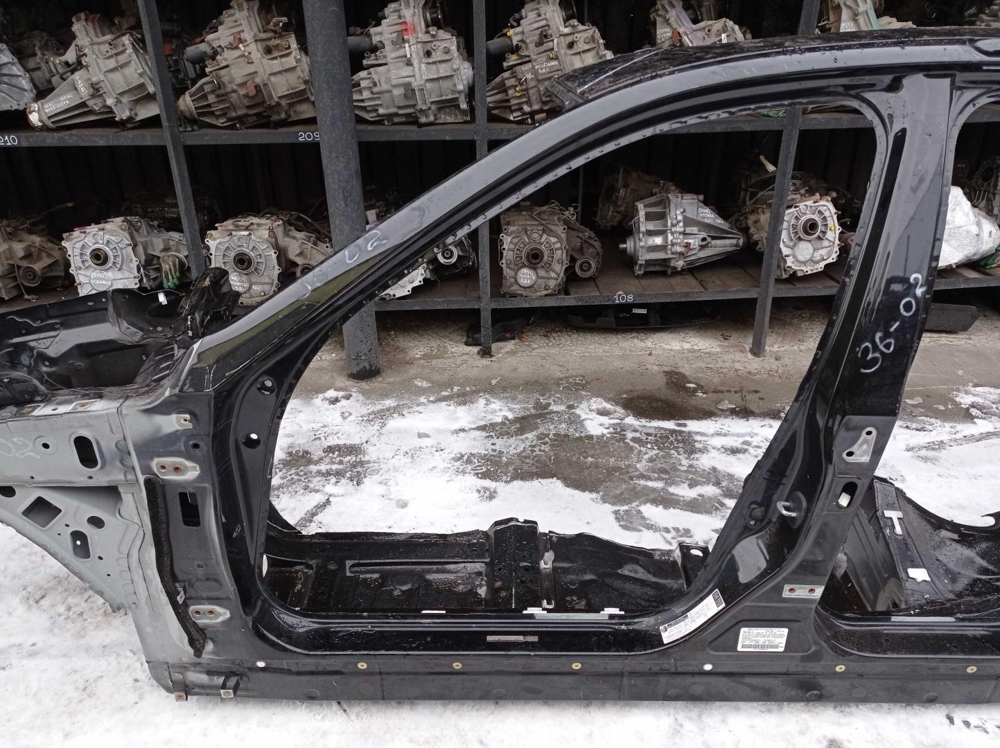 Кузовной элемент