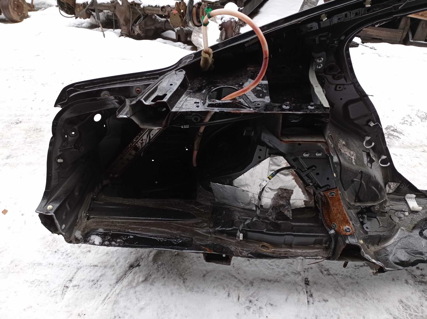 Кузовной элемент