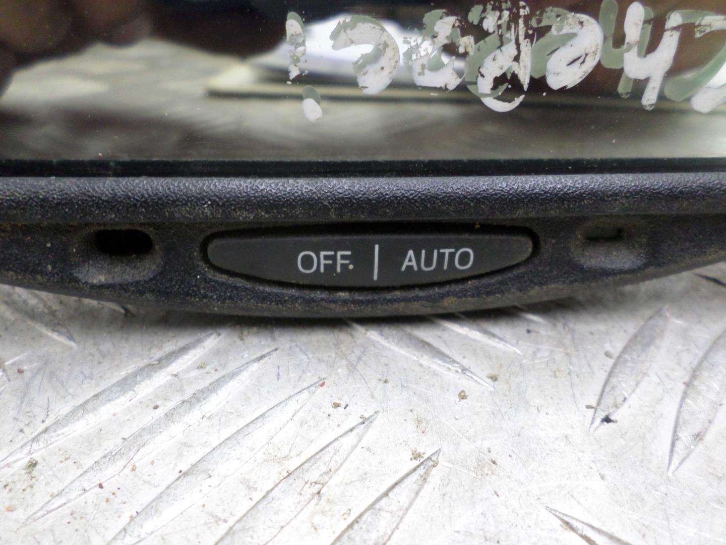 Зеркало заднего вида