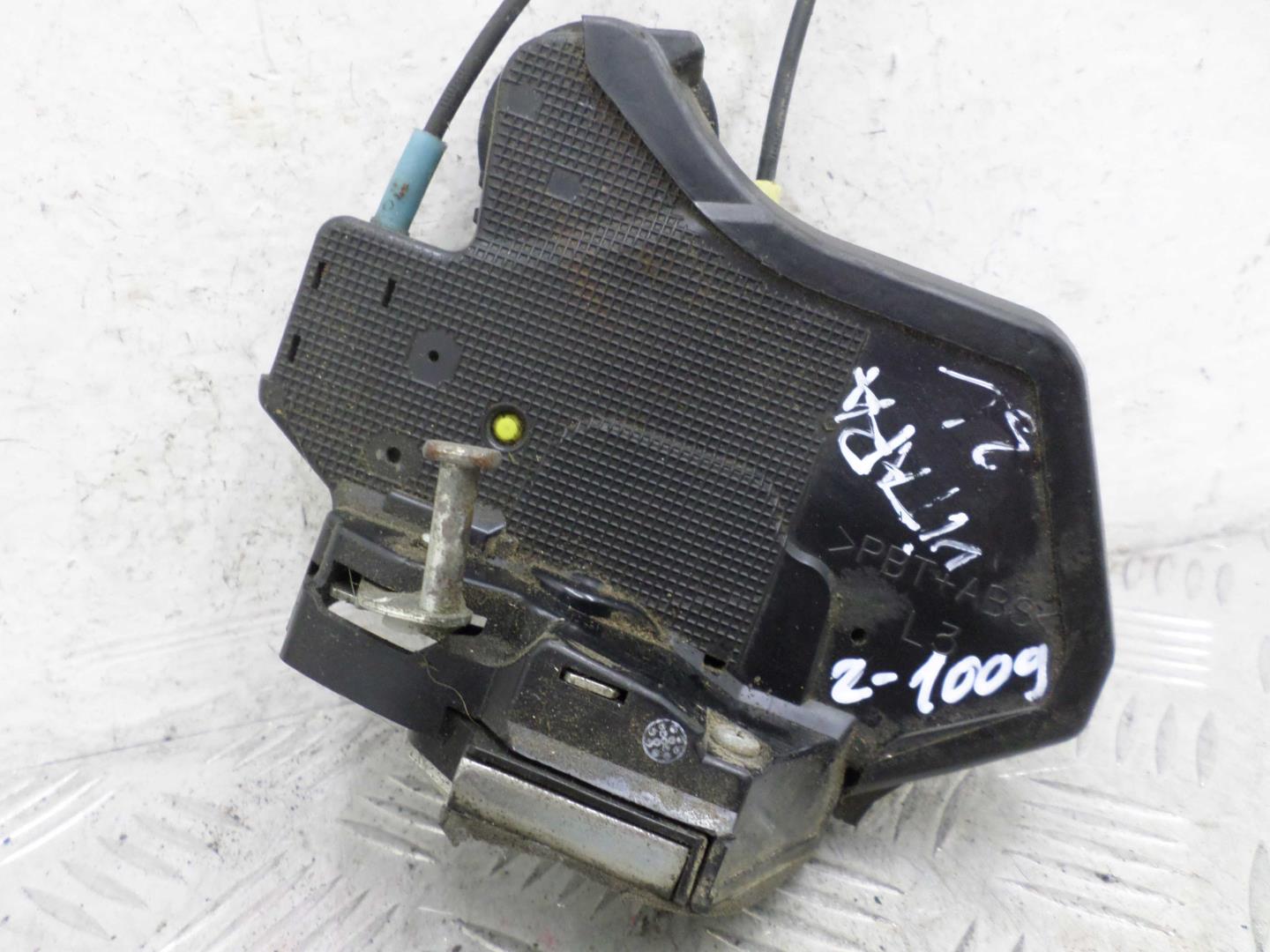 Замок двери задней левой