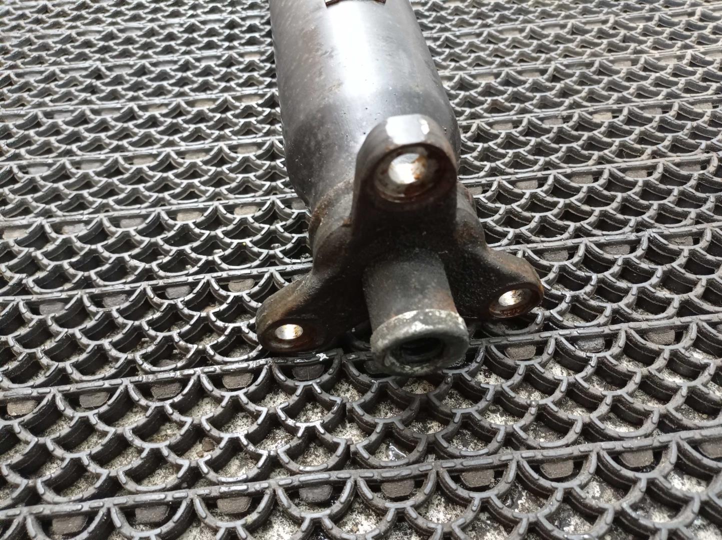 Вал карданный задний