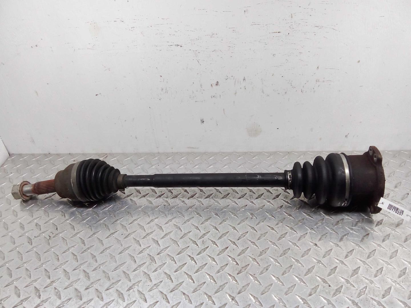 Полуось передняя левая