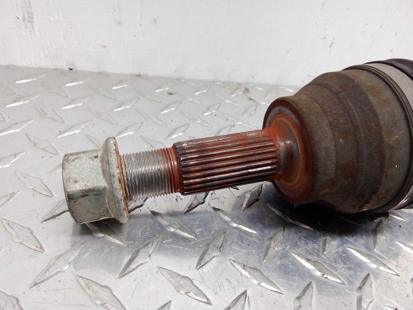 Полуось передняя левая