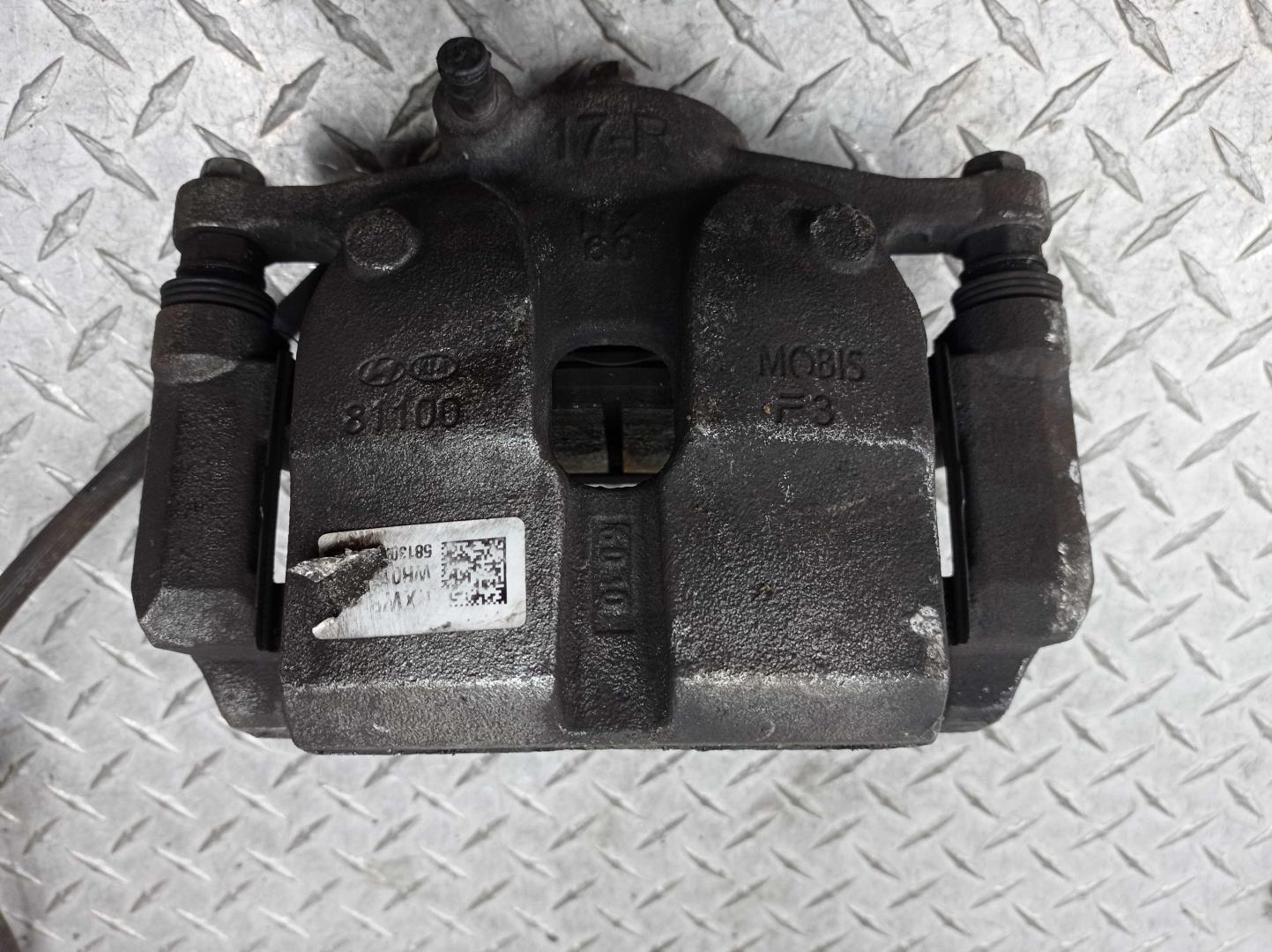 Суппорт передний правый