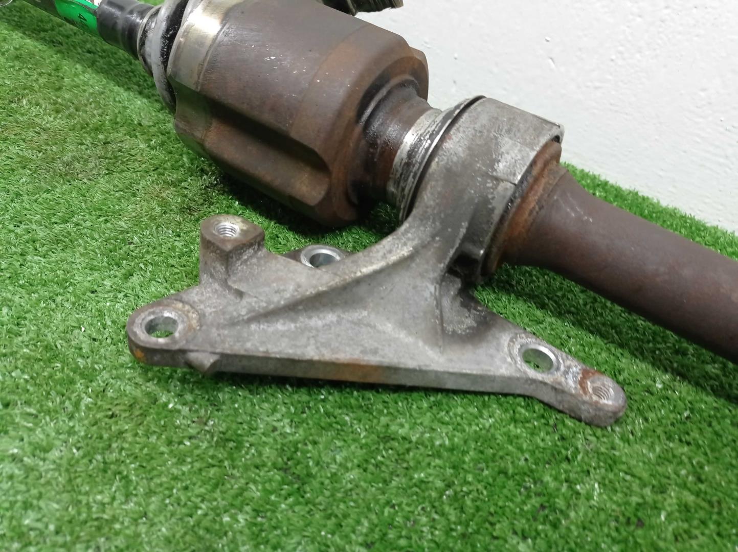 Полуось передняя правая