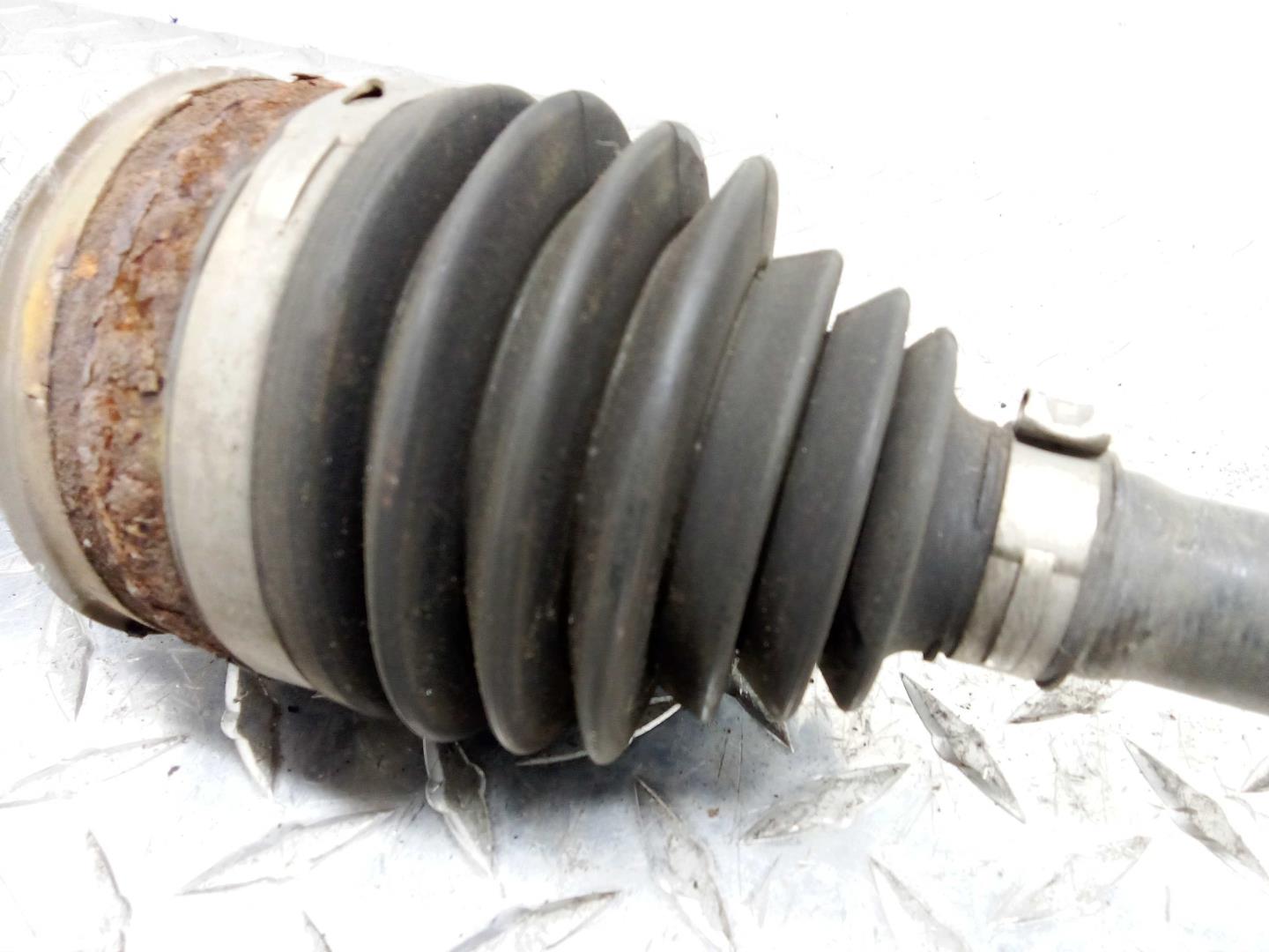 Полуось задняя левая