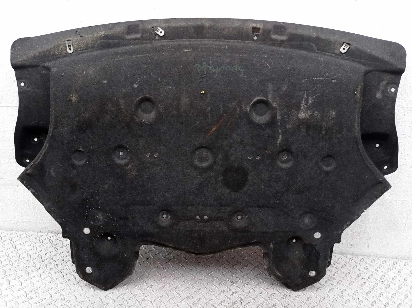 Защита антигравийная