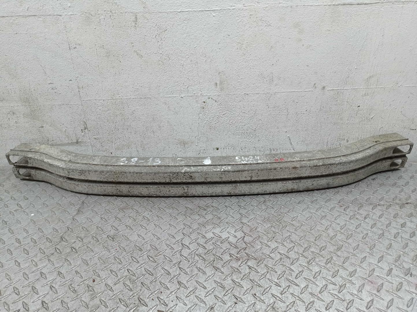 Усилитель заднего бампера