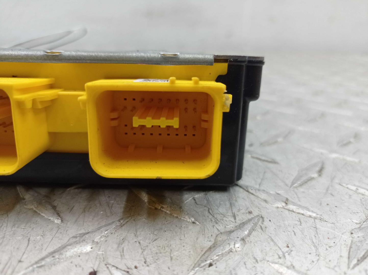 Блок управления подушек безопасности (AIR BAG)