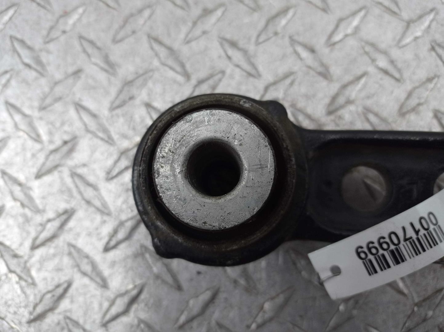 Рычаг передний нижний левый