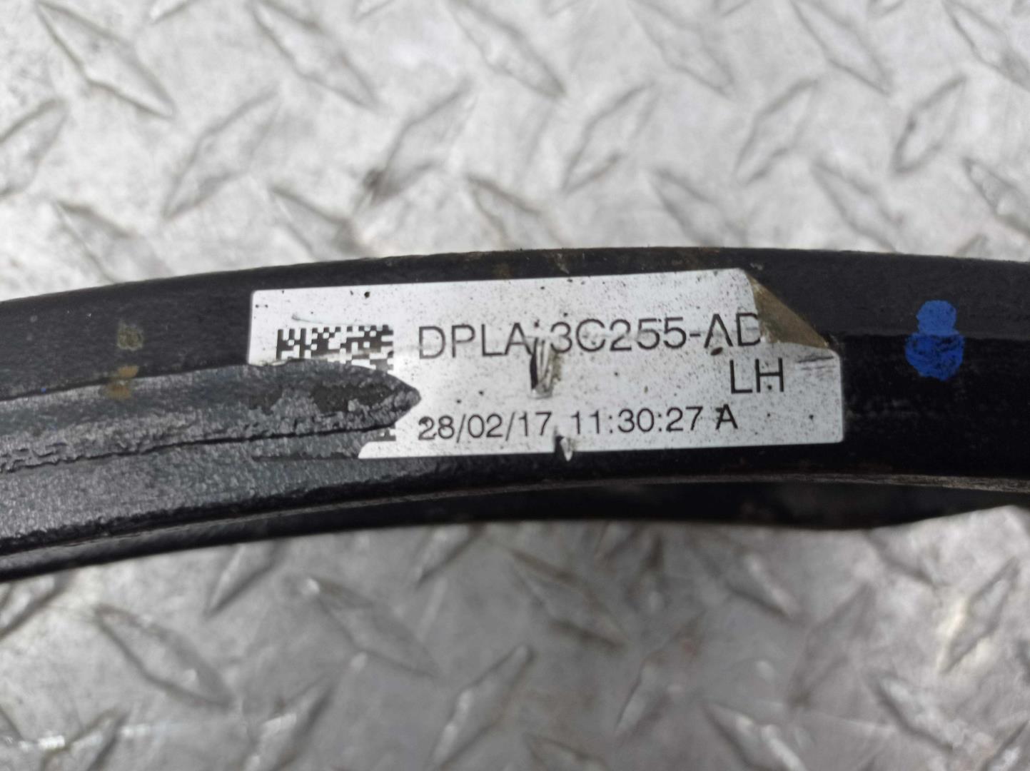 Рычаг передний нижний левый