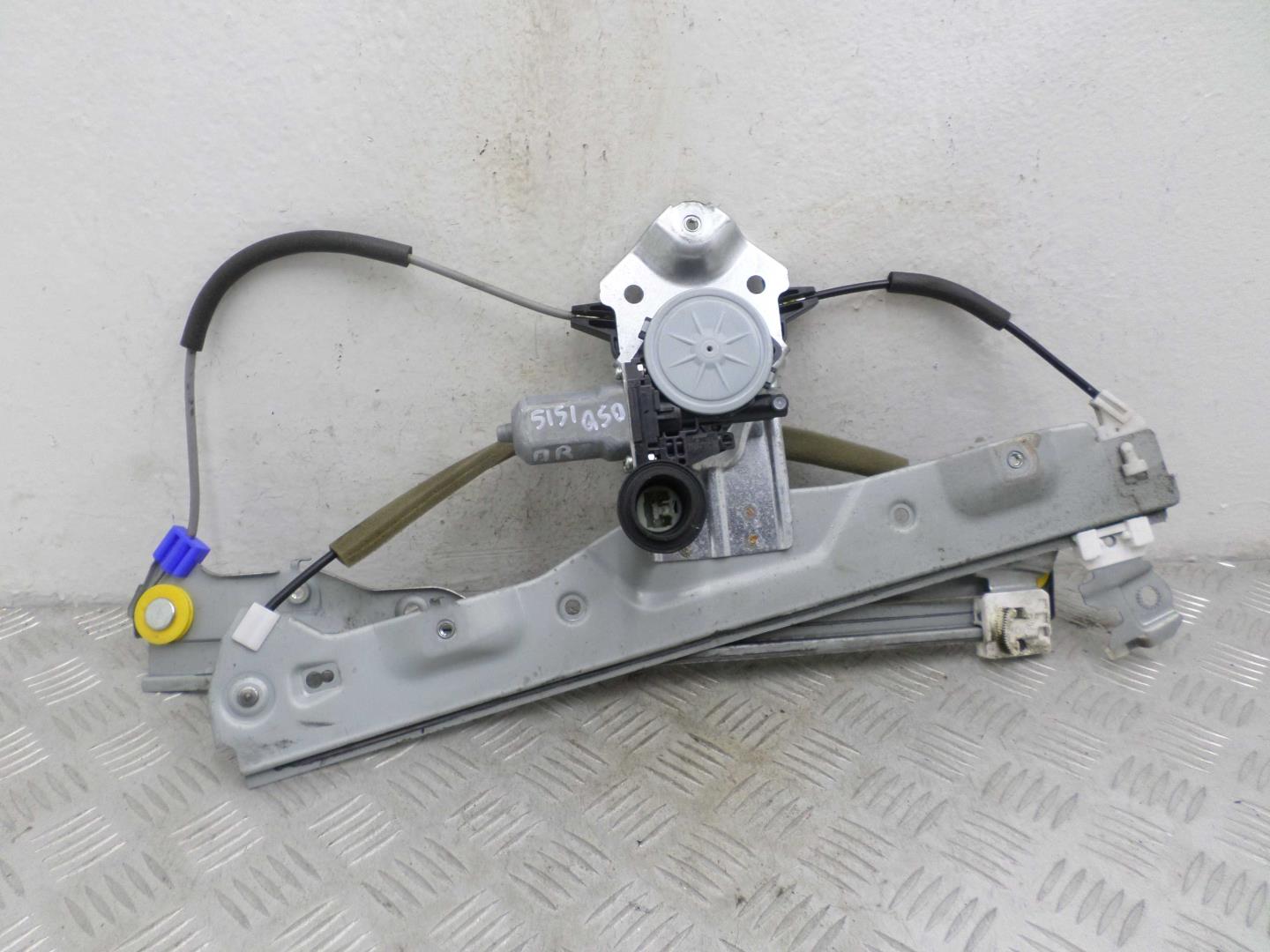 Стеклоподъемник электр. передний правый