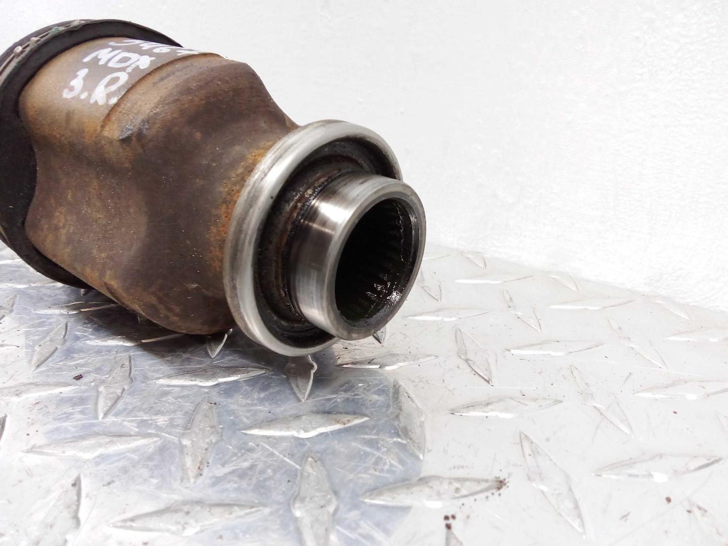 Полуось задняя правая