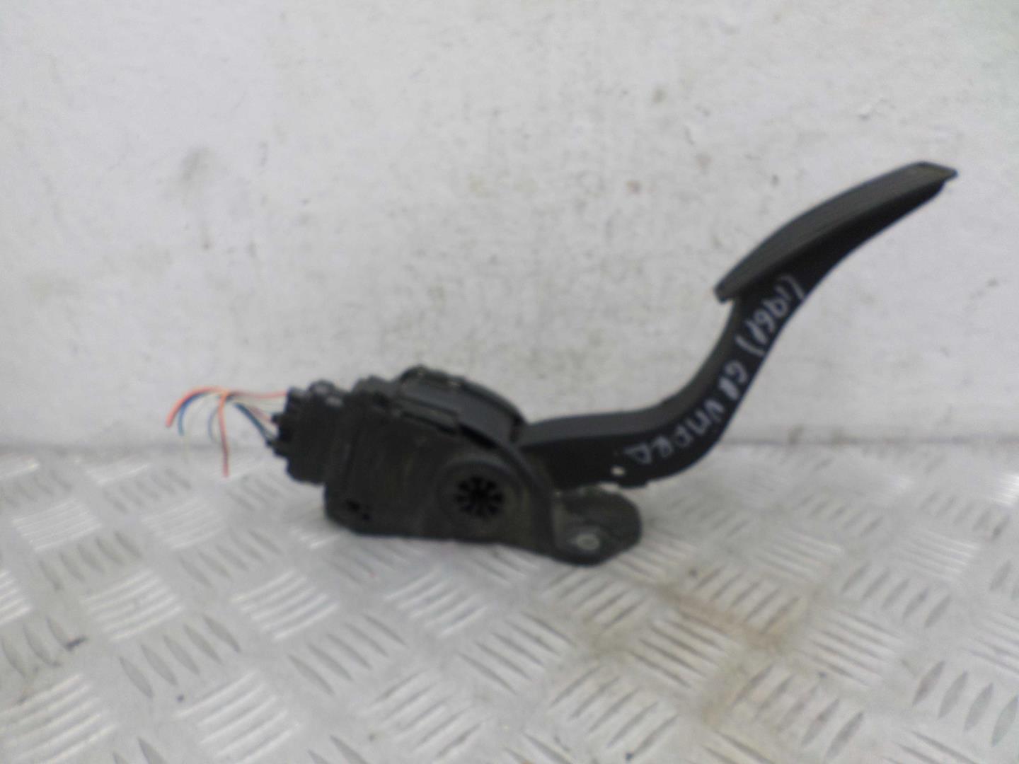 Педаль газа