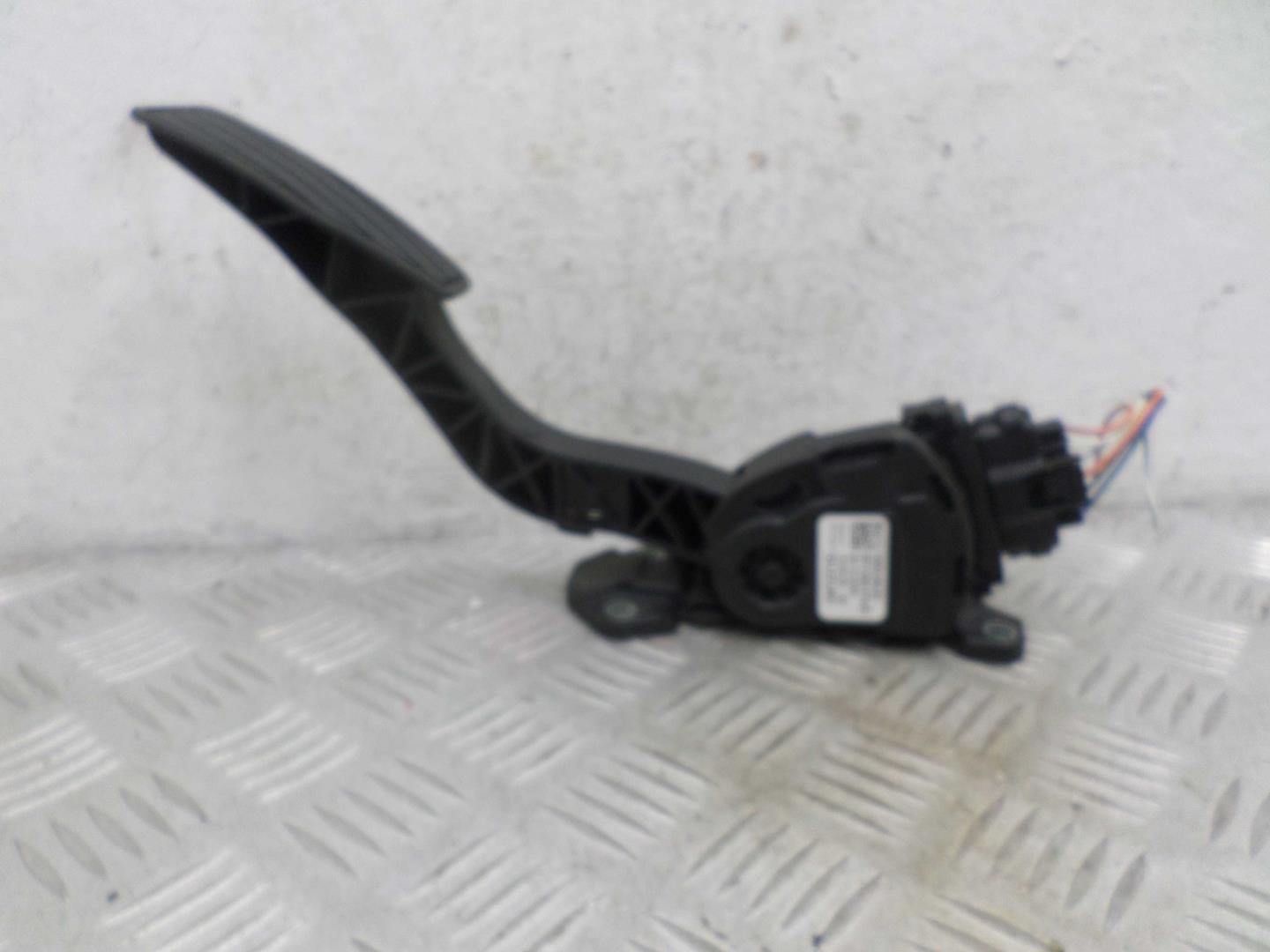 Педаль газа