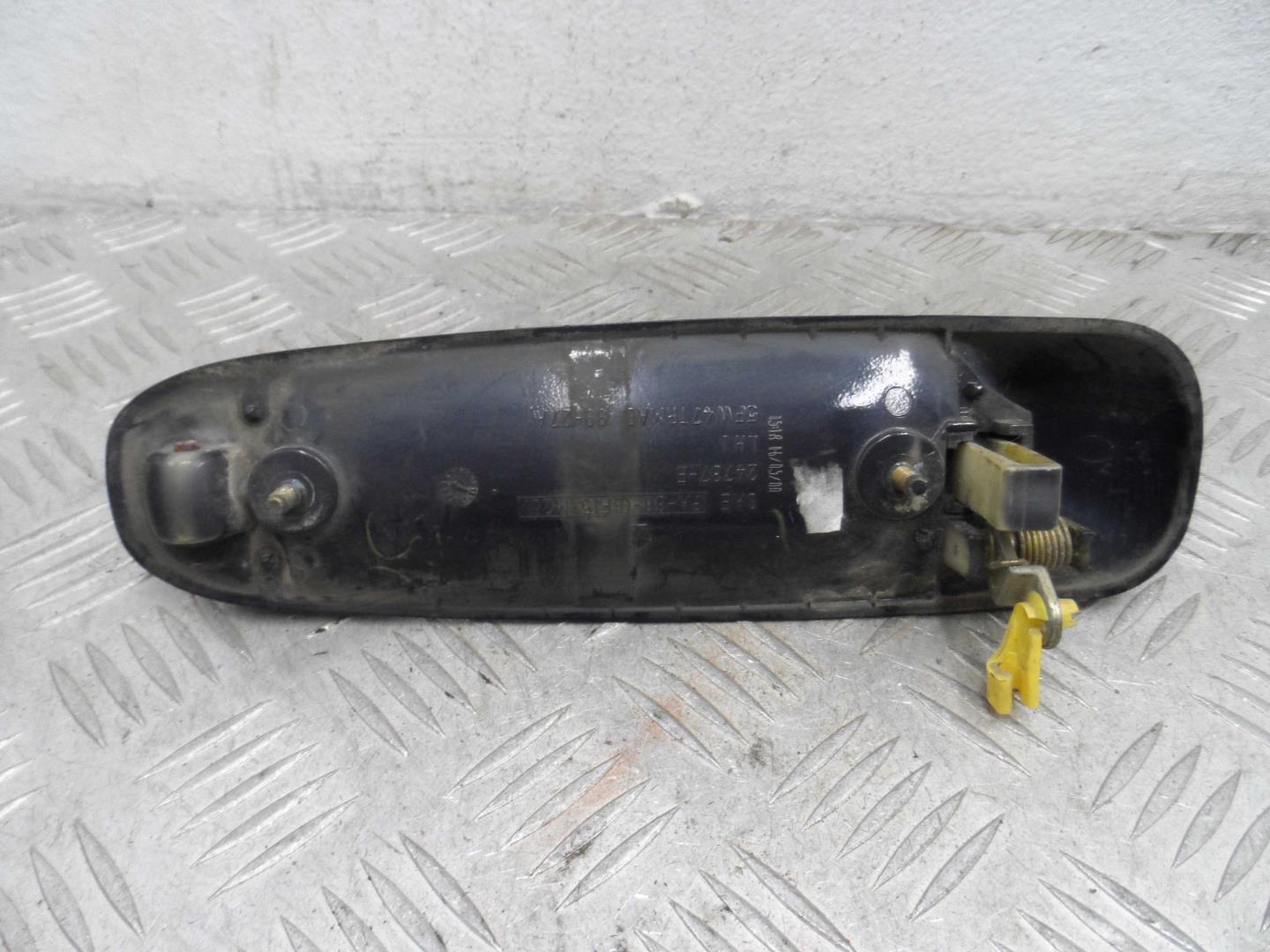 Ручка двери задней наружная левая