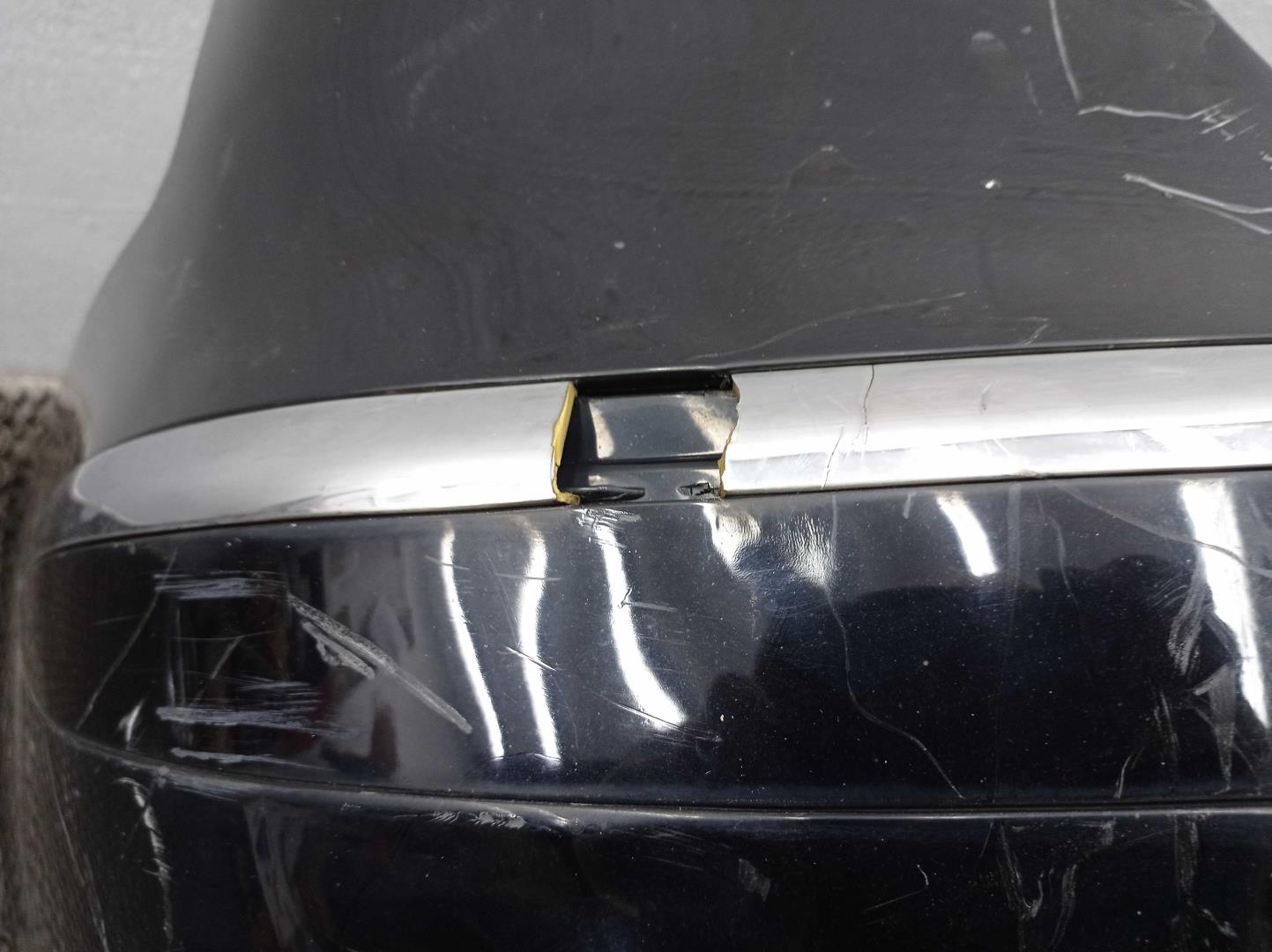 Бампер задний