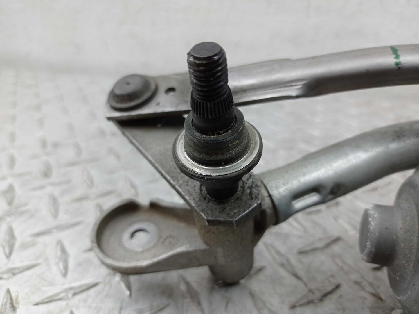 Трапеция стеклоочистителей