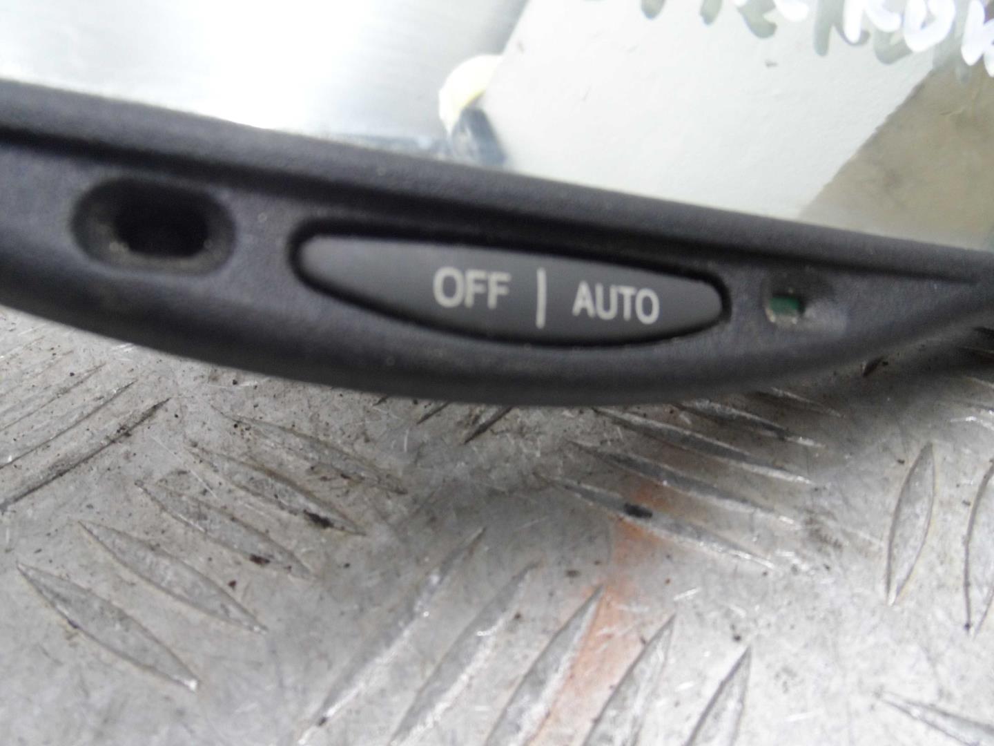 Зеркало заднего вида