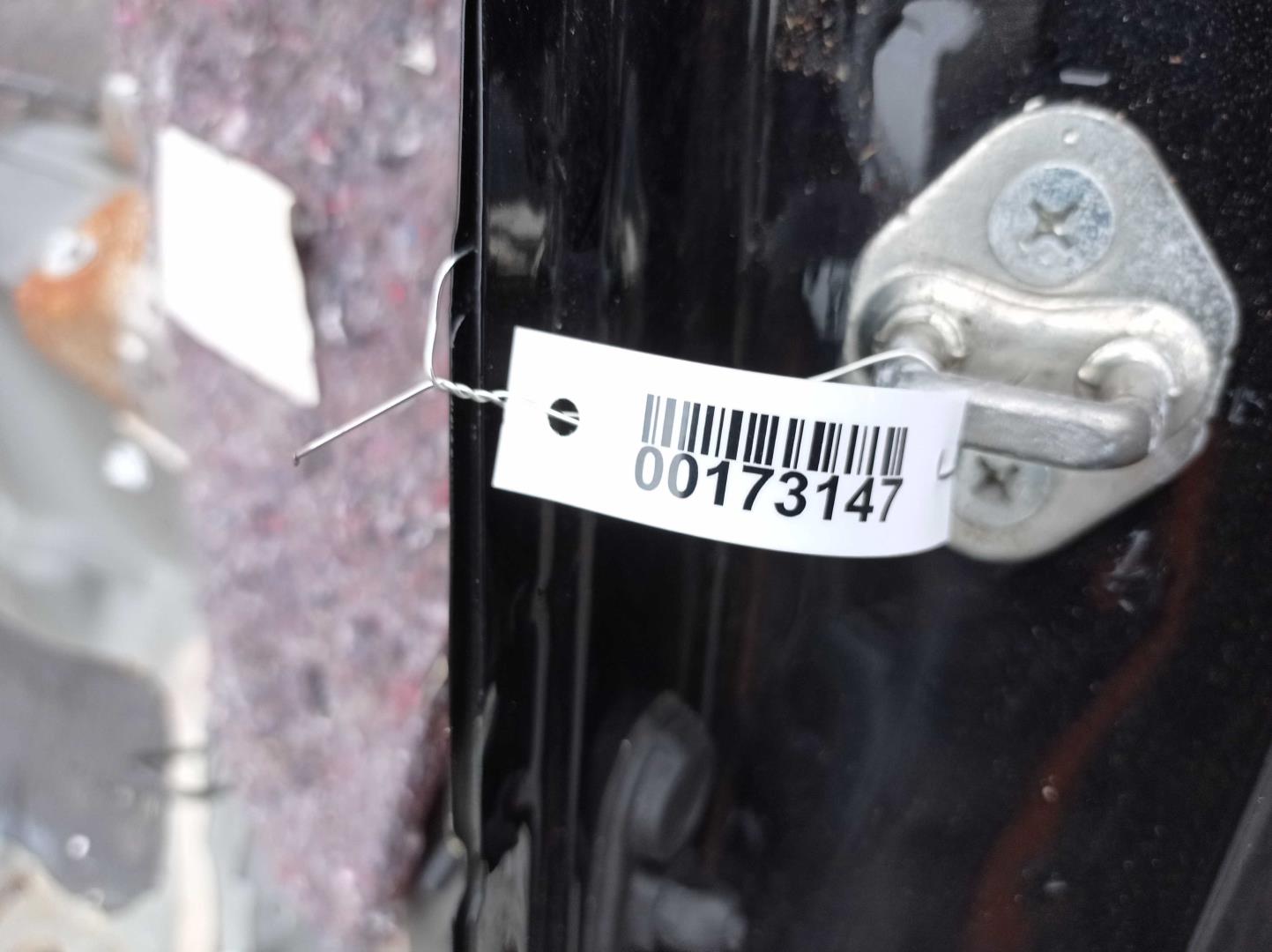 Лючок бензобака