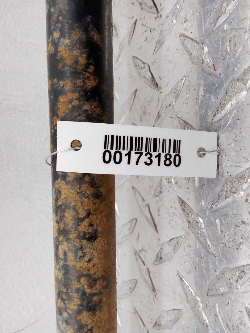 Полуось задняя левая