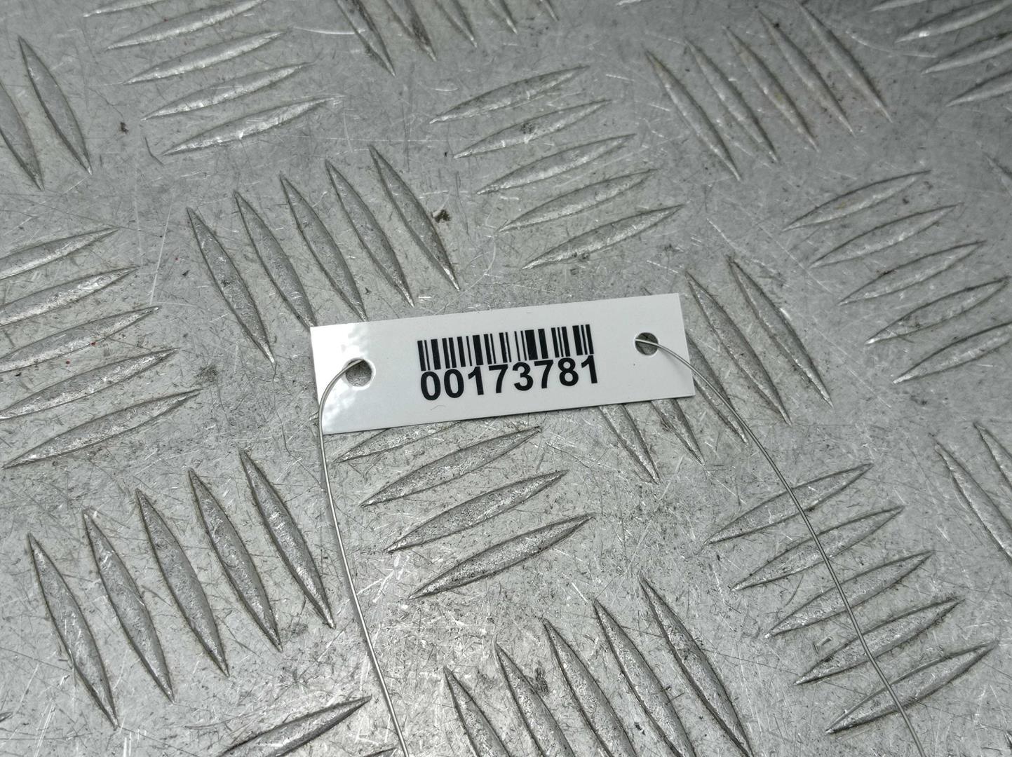 Подушка безопасности пассажирская (в торпедо)