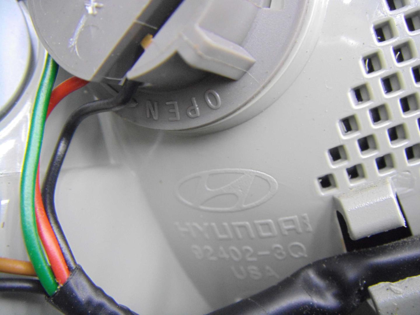 Фонарь задний наружный правый