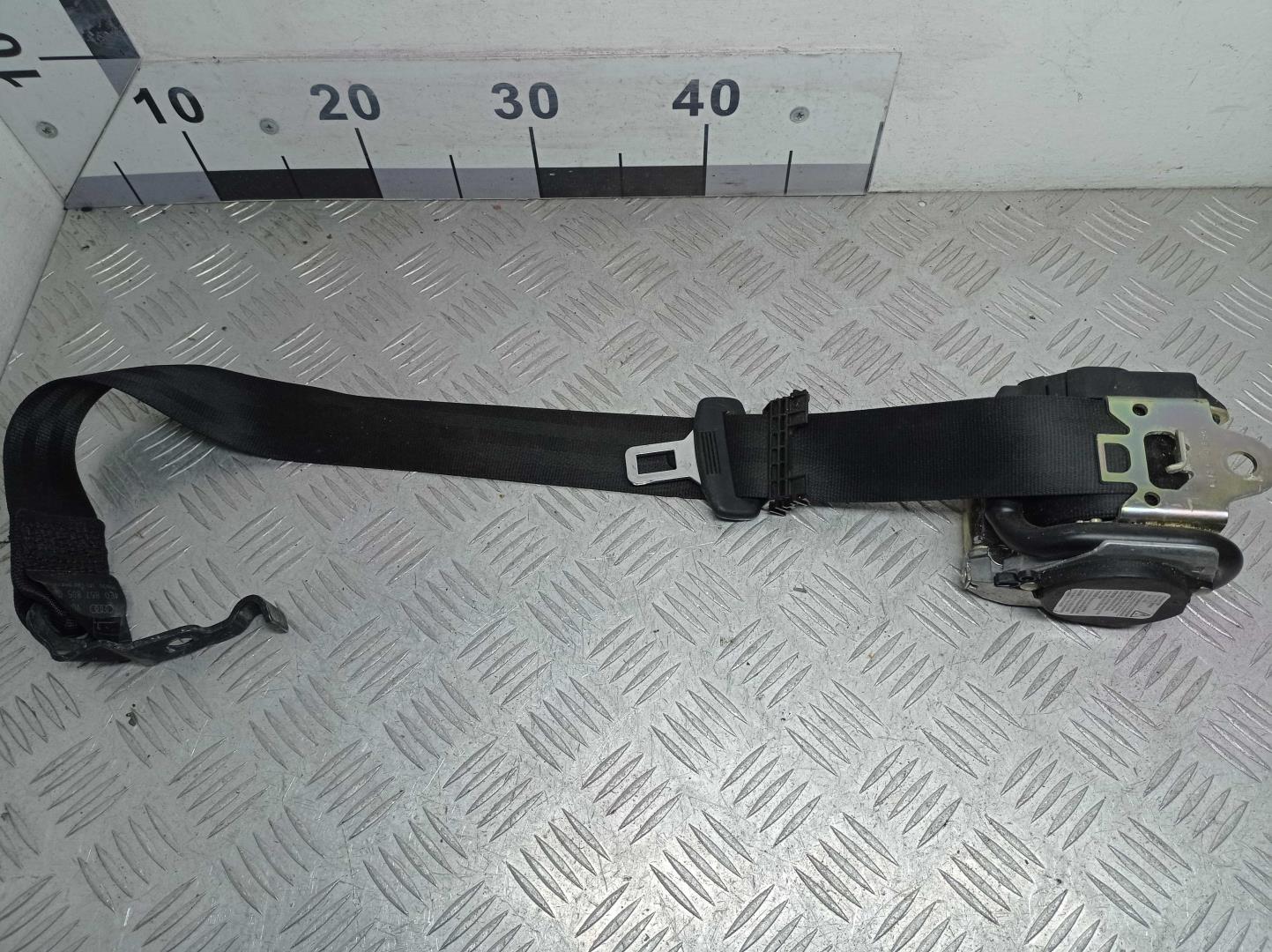 Ремень безопасности