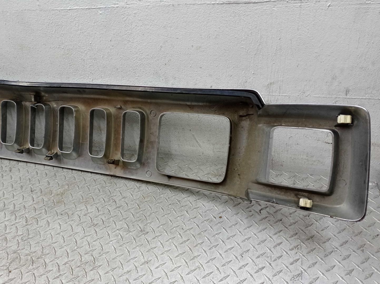 Решетка радиатора