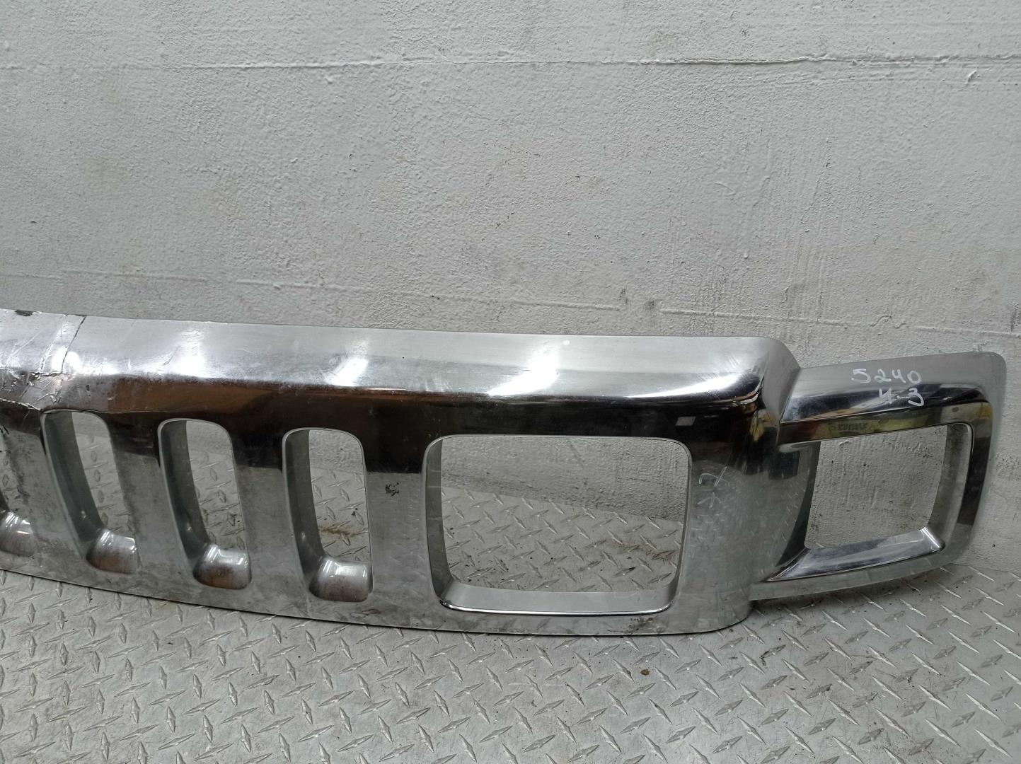 Решетка радиатора