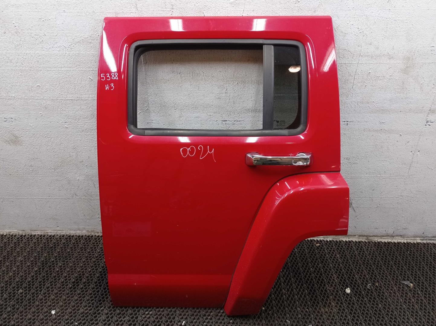 Дверь задняя левая