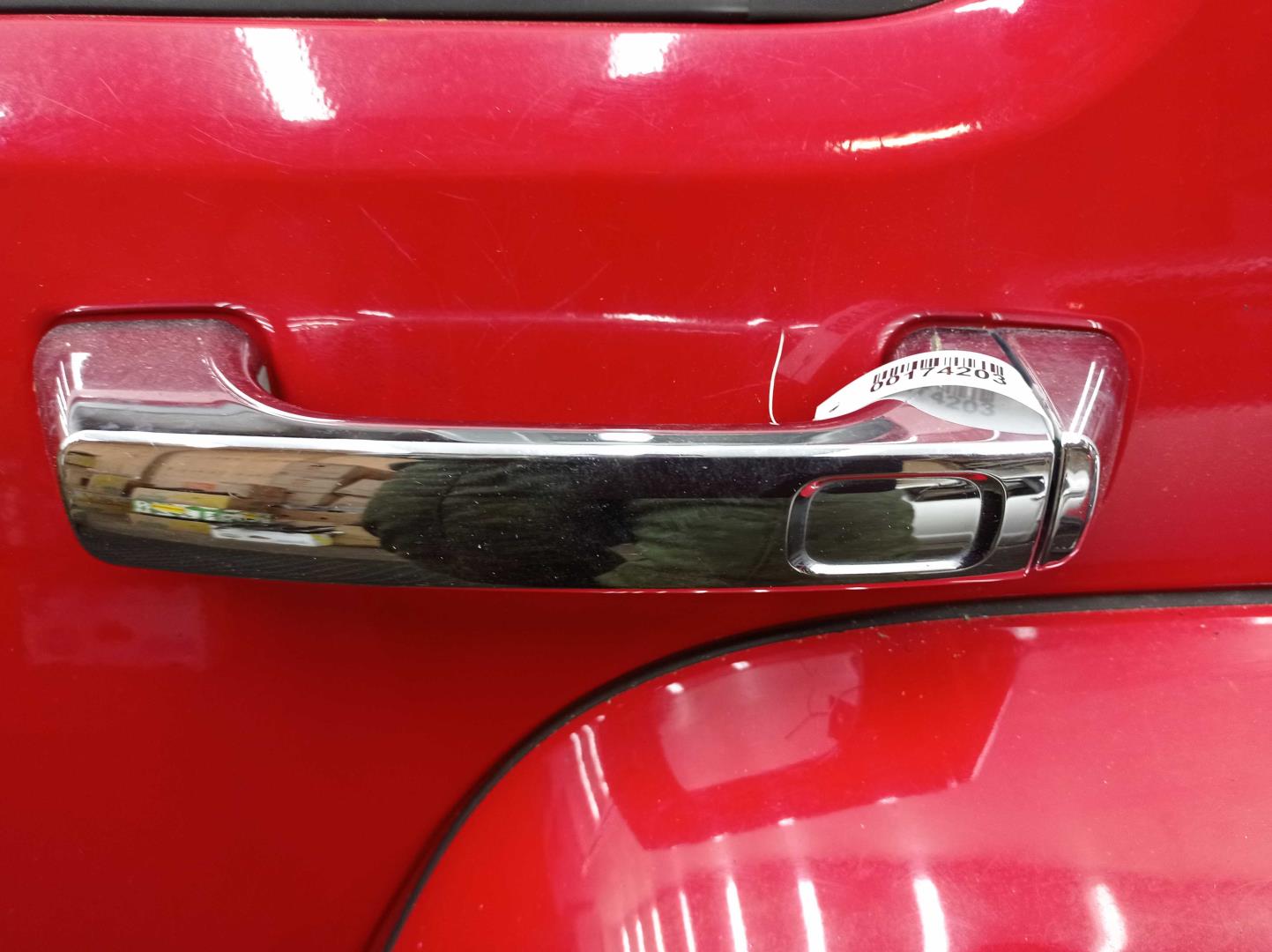 Замок двери задней левой