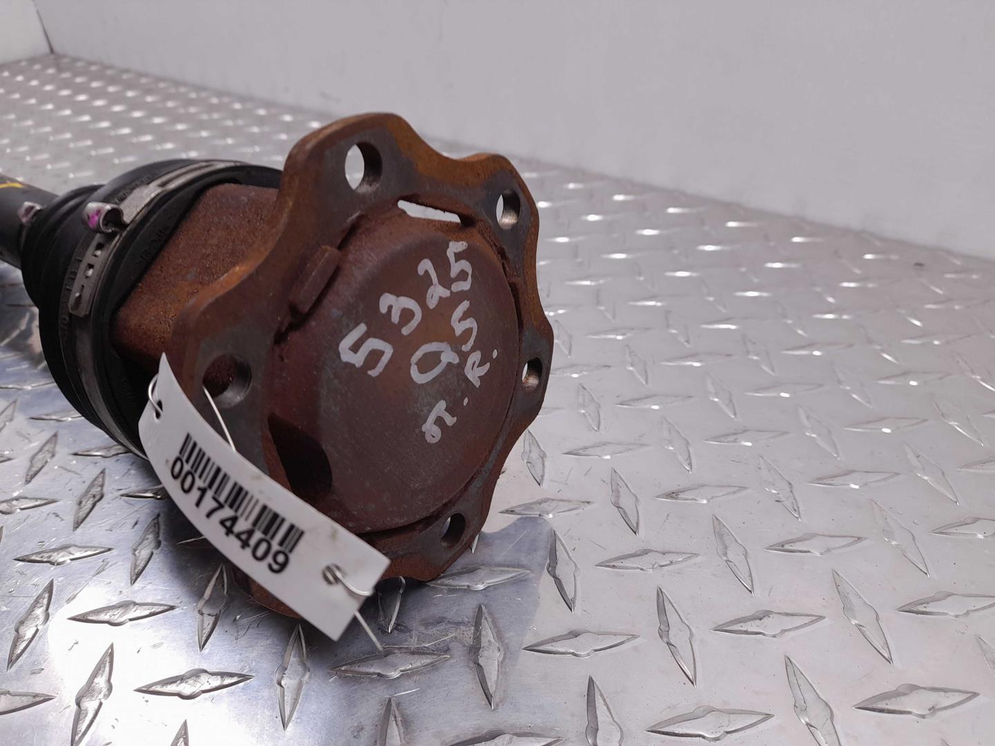 Полуось передняя правая