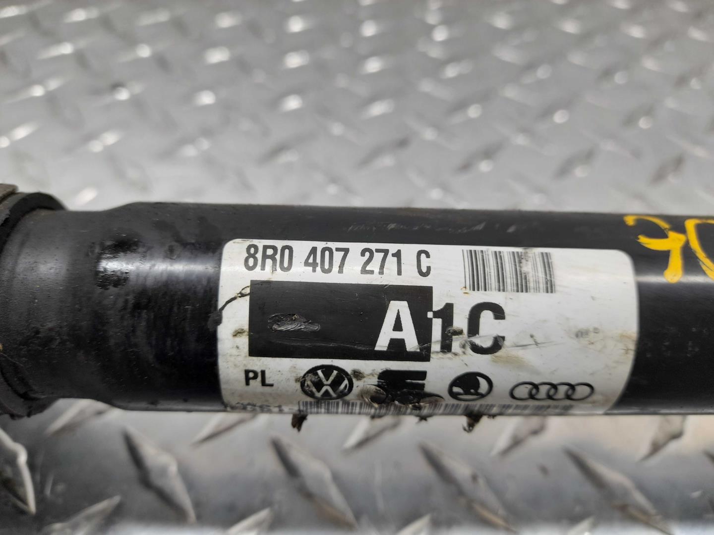 Полуось передняя правая