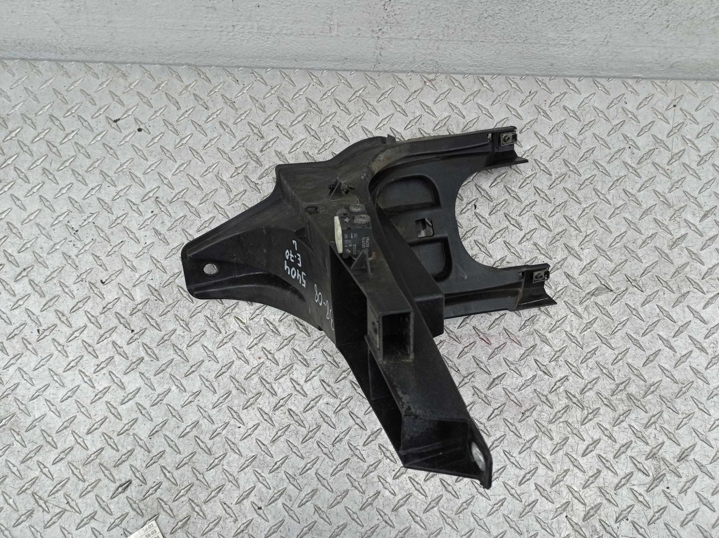 Крепеж фары