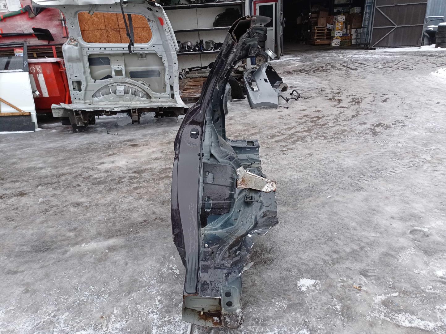 Стекло кузовное глухое правое