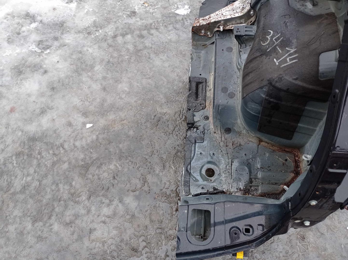 Стекло кузовное глухое правое