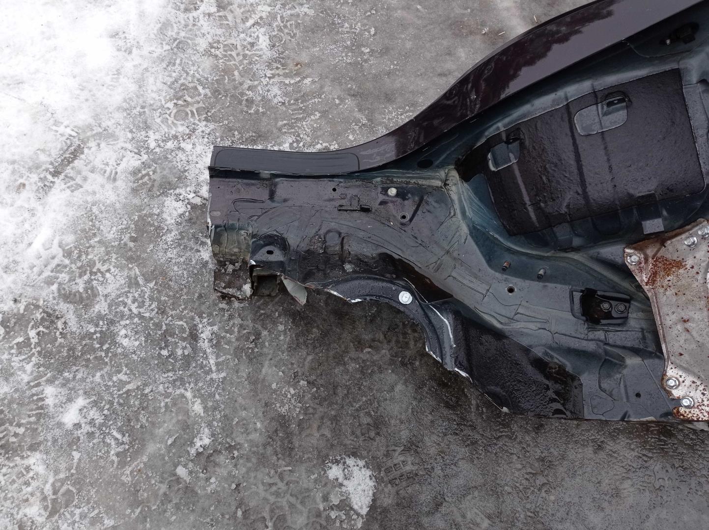 Стекло кузовное глухое правое