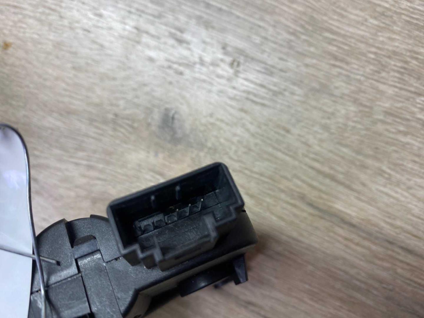 Моторчик заслонки печки